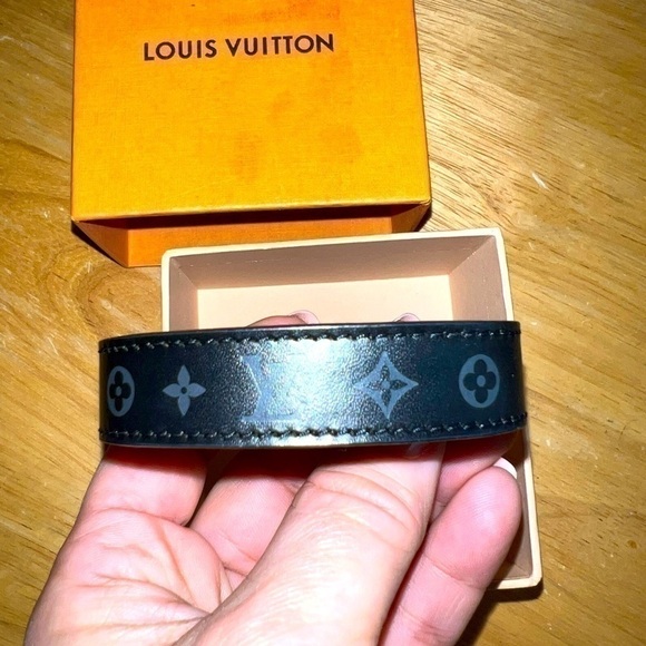 Louis Vuitton black adjustable monogram bracelet. - Picture 1 of 8